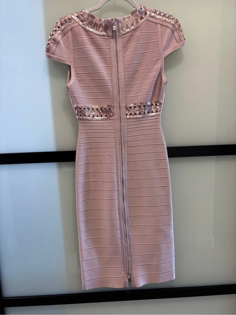 Herve Leger Blush Pink Bandage V-Neck Midi Dress - Picture 3 of 7